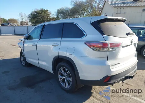 2015 Toyota Highlander Le Plus V6 from USA, damaged, VIN 5TDBKRFH6FS140967